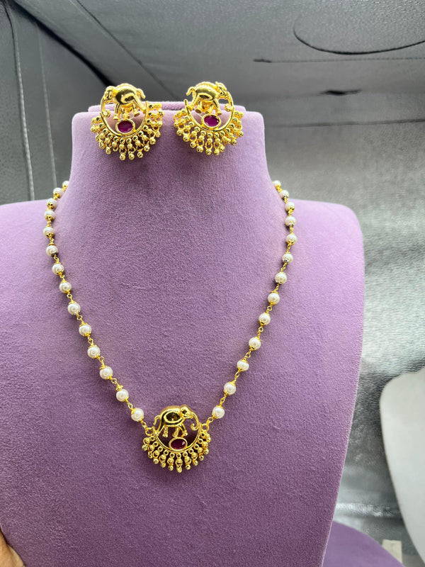 Peral Set with micro plated elephant