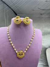 Peral Set with micro plated elephant