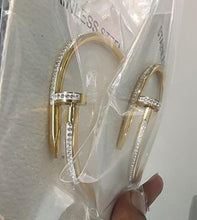 Bracelet nail finish RA2